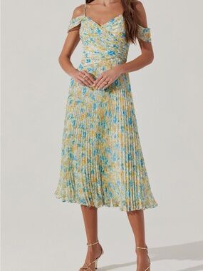 Astr the label Off-Shoulder Midi Dress - Yellow & Blue
